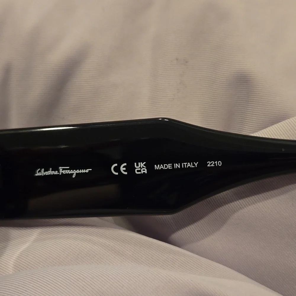 Ferragamo Oversized Gray Gradient Sunglasses brand new in box